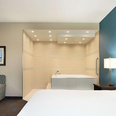 Hampton Inn & Suites Aberdeen/Apg South Edgewood Bagian luar foto