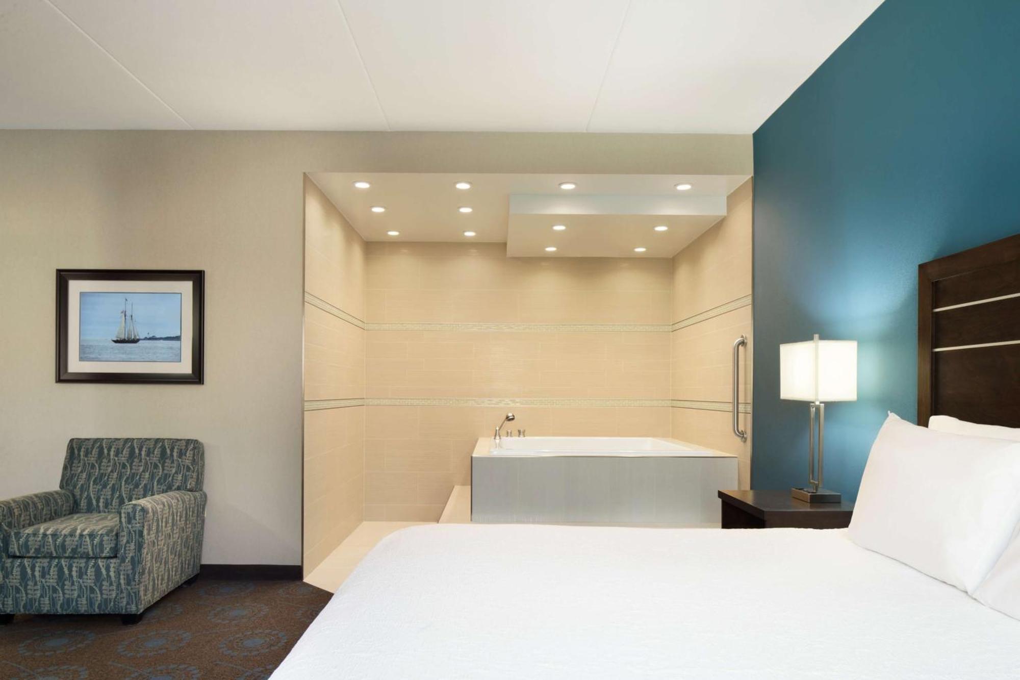 Hampton Inn & Suites Aberdeen/Apg South Edgewood Bagian luar foto