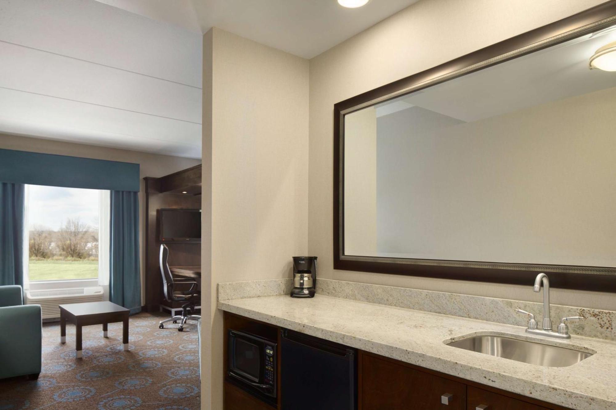 Hampton Inn & Suites Aberdeen/Apg South Edgewood Bagian luar foto