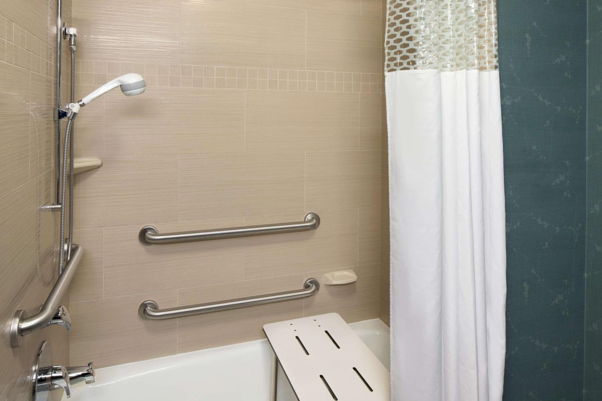 Hampton Inn & Suites Aberdeen/Apg South Edgewood Bagian luar foto